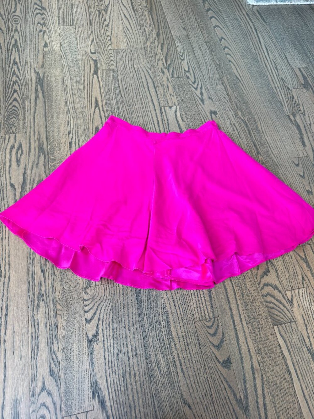 Amanda Uprichard Pink Silk Circle Shorts - Size Medium